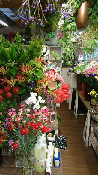 「知床フラワーさかい」　（北海道斜里郡斜里町）の花屋店舗写真2